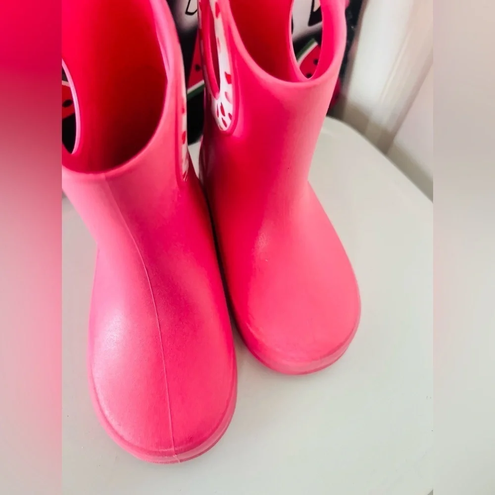Okabashi Kendall Rain Boots, Pink Hearts size 7 toodler boots